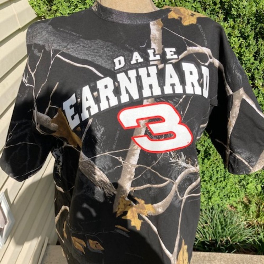 Earnhardt Tee - Picture 2 of 2